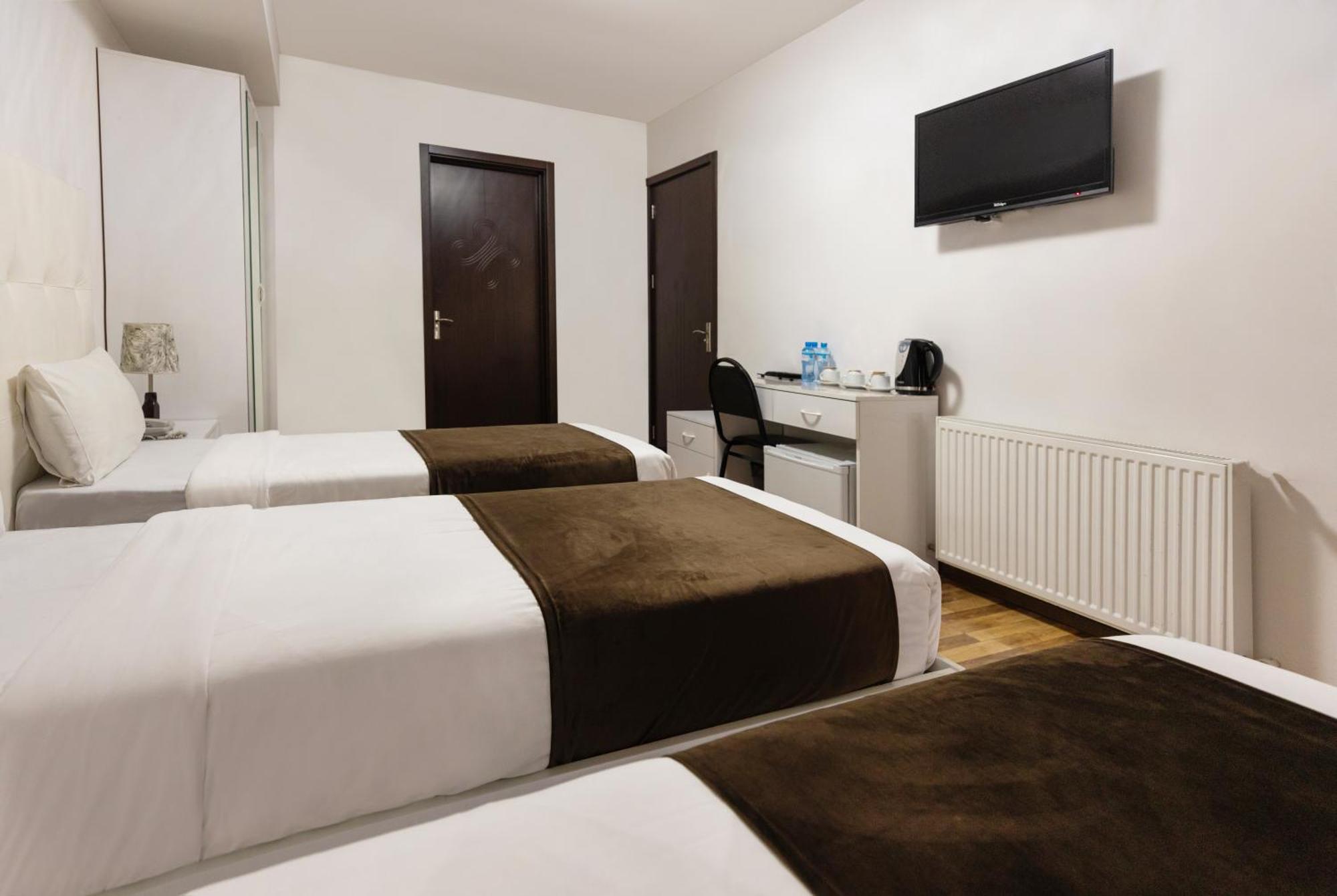 Hotel Grand Palace Tbilisi Cameră foto