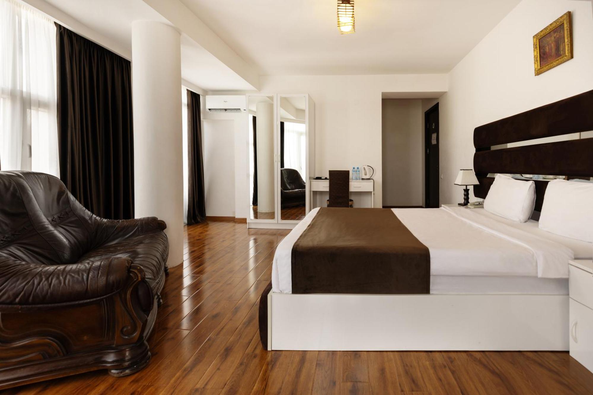 Hotel Grand Palace Tbilisi Cameră foto